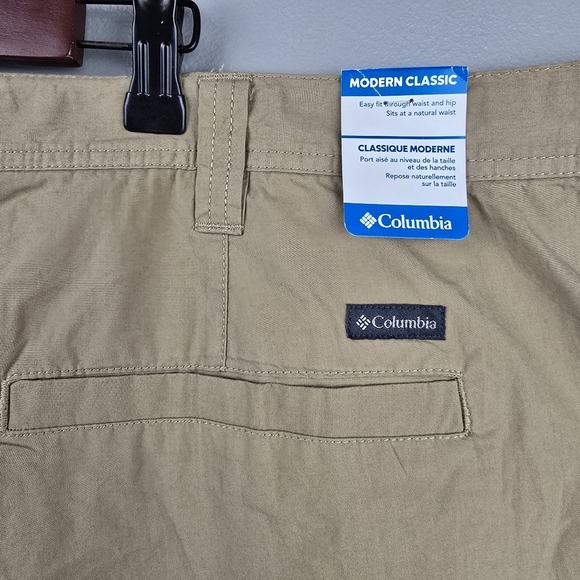 COLUMBIA Modern Classic Casual‎ 7" Inseam Shorts Tan Mens Plus Size 52W - Picture 3 of 11